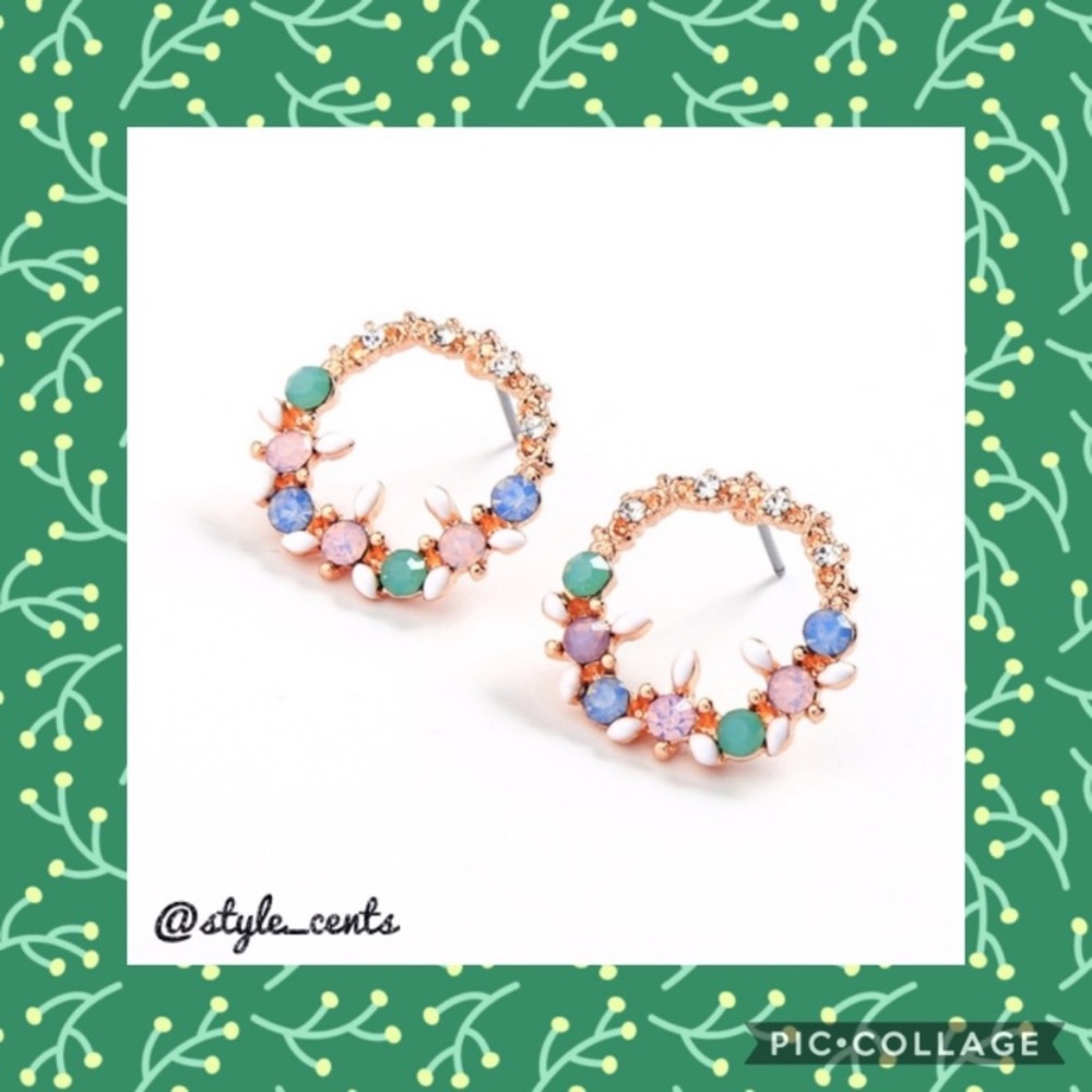 NWT Sparkling Wreath Statement Earrings